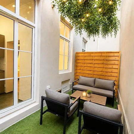 Cozy In The Heart Of With A Terrace アパート *